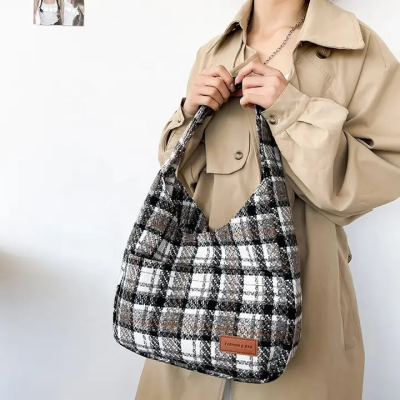 کیف دوشی چارخونه