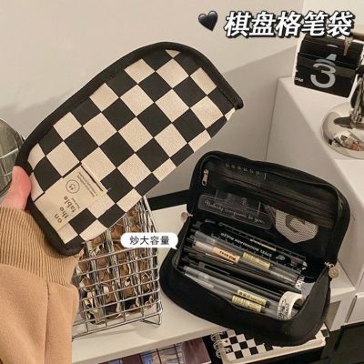 جامدادی شطرنجی ۲